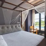 Landhaus Beau Avec Couloir De Nage